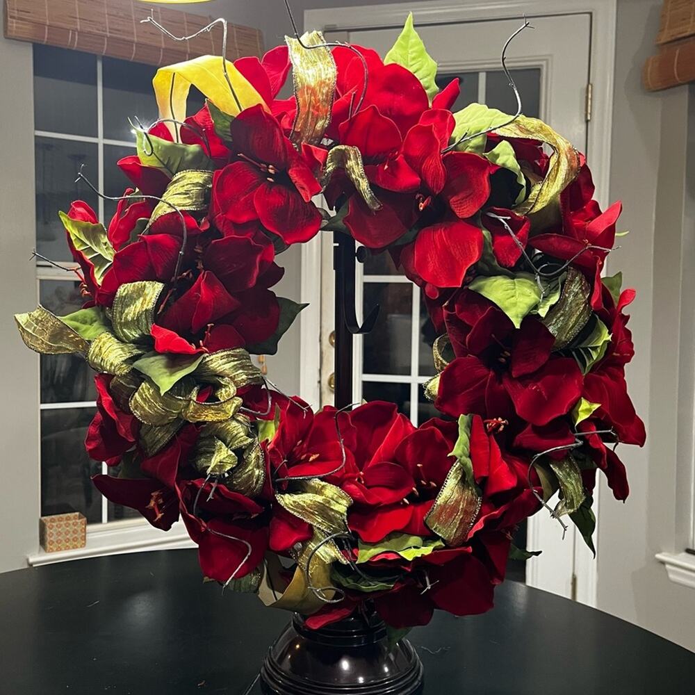 NEW Pottery Barn Poinsettia Decorative Christmas Holiday Hanging Wreath Round